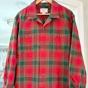 Filson Elk Heights Camp Shirt Red and Green Plaid - Mens Size Large, new socks